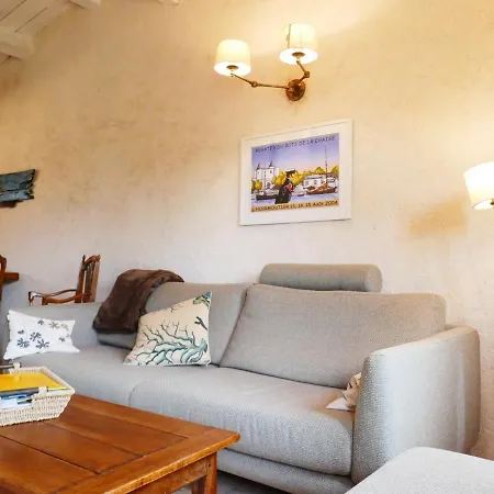 Charmante Maison Renovee Avec Gout, Jardin Clos, Acces Wifi, Proche Commerces Et Mer. - Fr-1-224b-160 Holiday home *