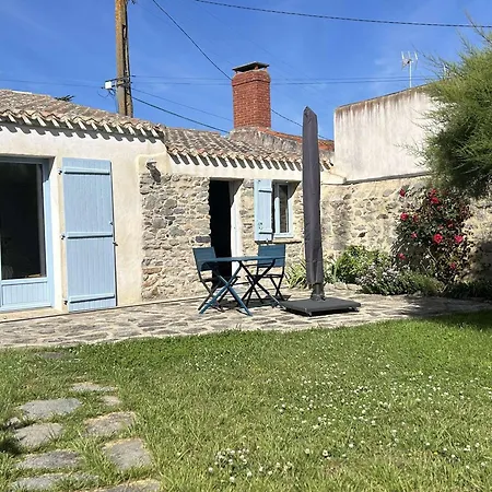 Charmante Maison Renovee Avec Gout, Jardin Clos, Acces Wifi, Proche Commerces Et Mer. - Fr-1-224b-160 Holiday home *