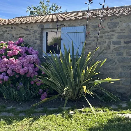 Charmante Maison Renovee Avec Gout, Jardin Clos, Acces Wifi, Proche Commerces Et Mer. - Fr-1-224b-160 Holiday home Noirmoutier-en-l'Ile