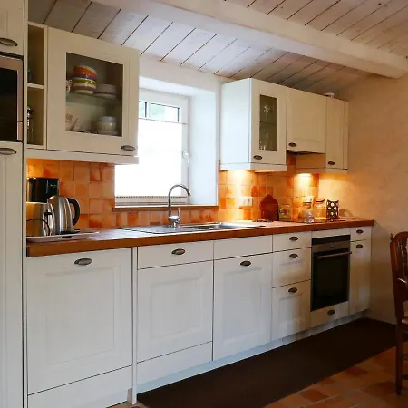 Charmante Maison Renovee Avec Gout, Jardin Clos, Acces Wifi, Proche Commerces Et Mer. - Fr-1-224b-160 *