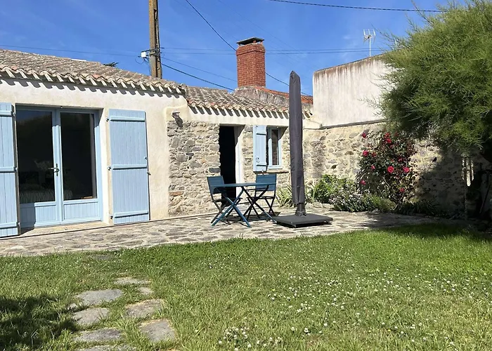 Charmante Maison Renovee Avec Gout, Jardin Clos, Acces Wifi, Proche Commerces Et Mer. - Fr-1-224b-160 度假居 *